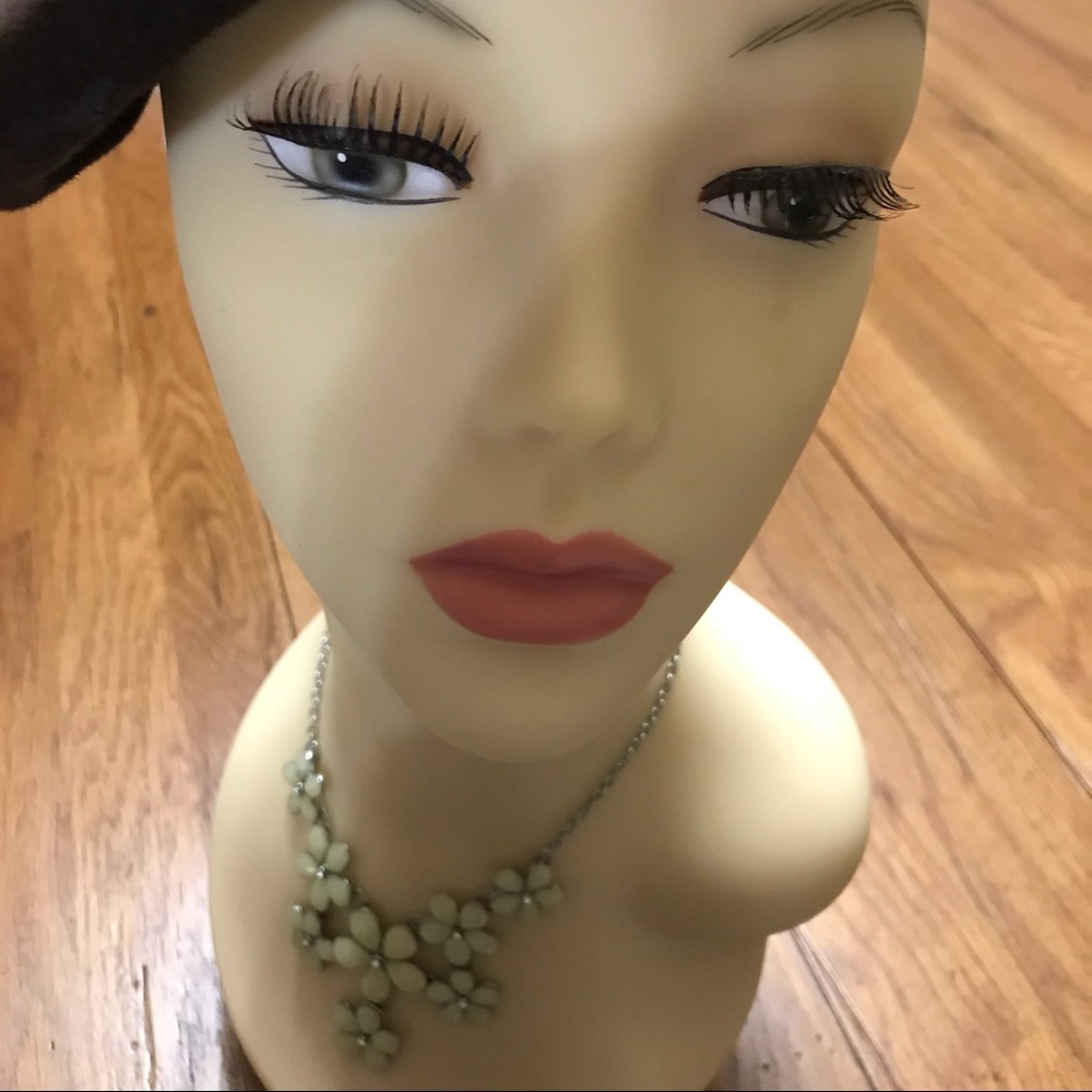 Fun flower cream color statement necklace